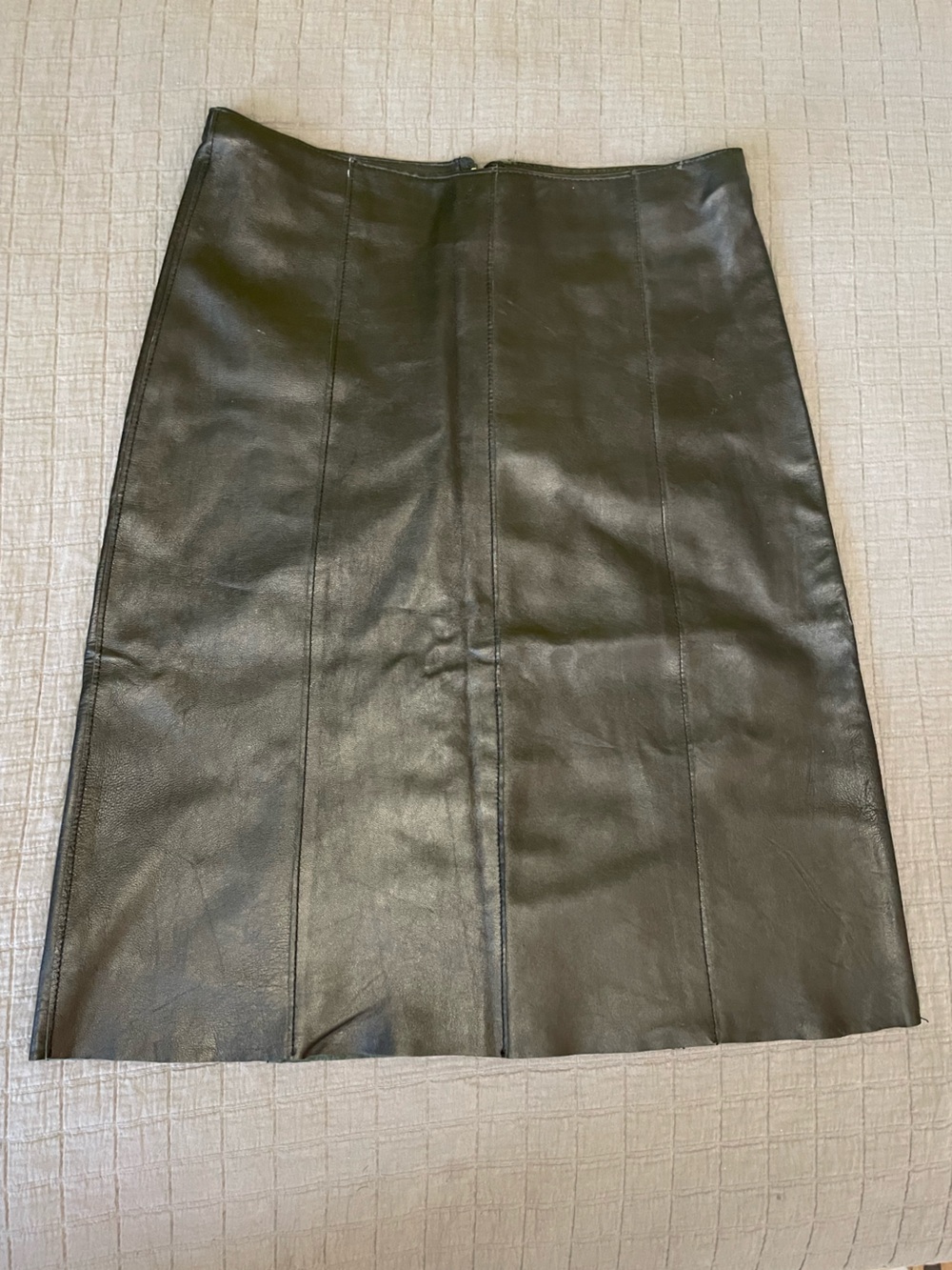 bebe Black Lambskin Leather Mini Skirt with Ivory Lining